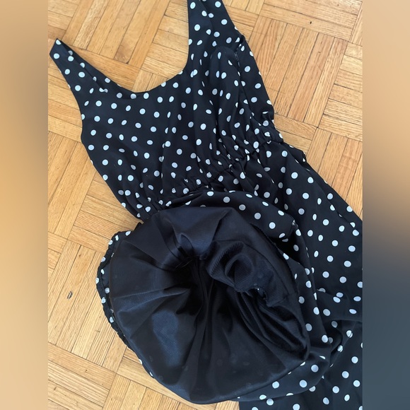 Satin flowy polkadot jumpsuit - Picture 2 of 4